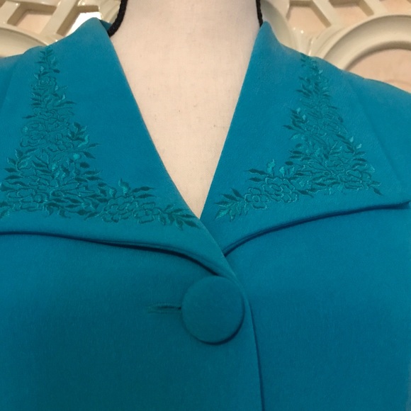 ADRIANNA PAPELL SUIT - Picture 9 of 10